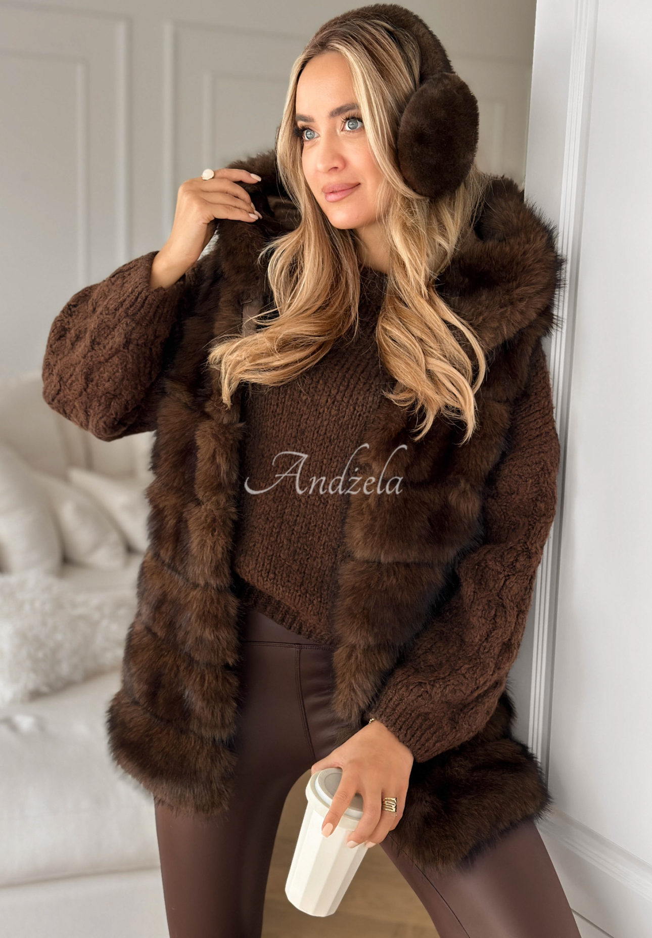 Long Cold Days fur vest in chocolate