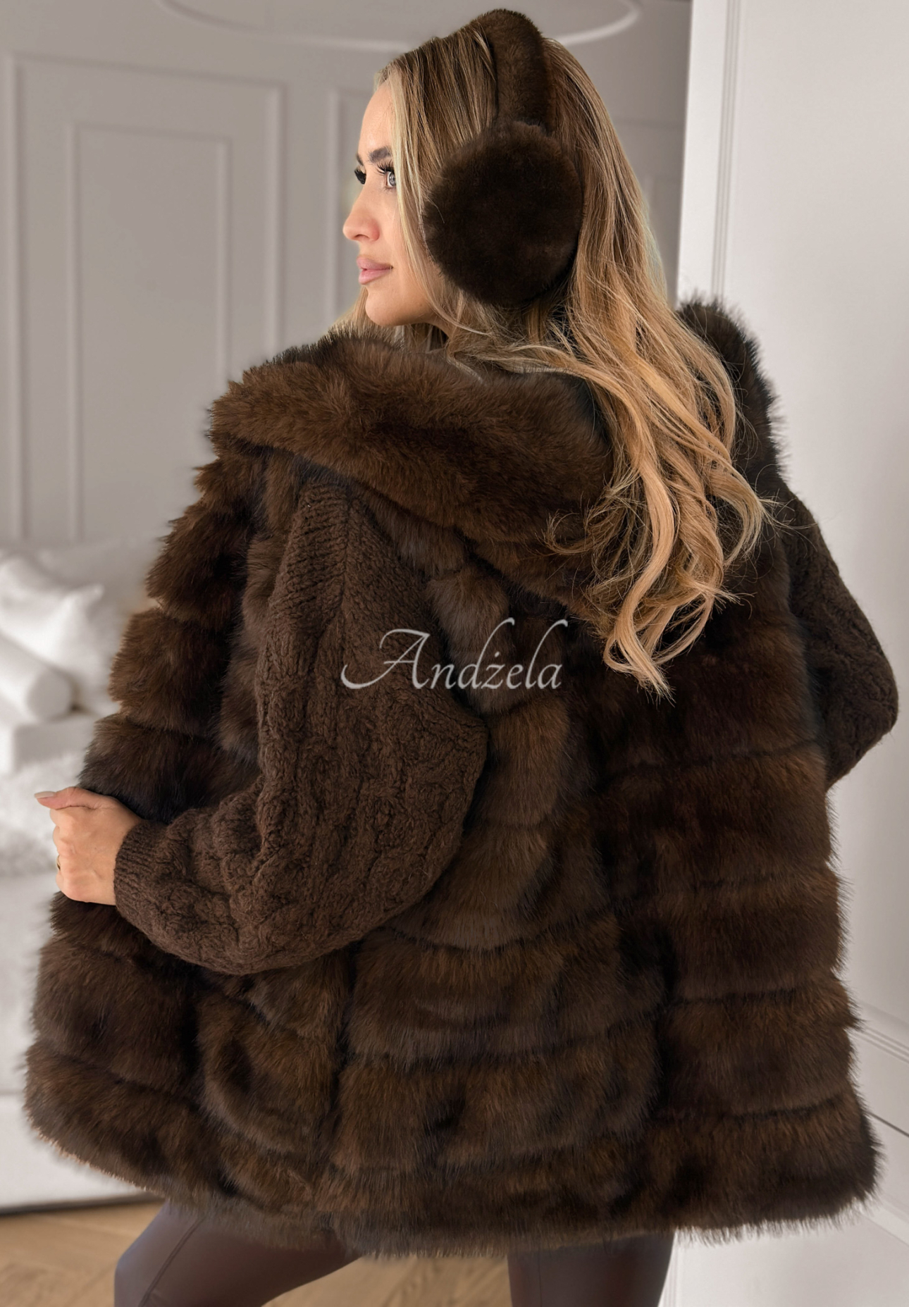 Long Cold Days fur vest in chocolate