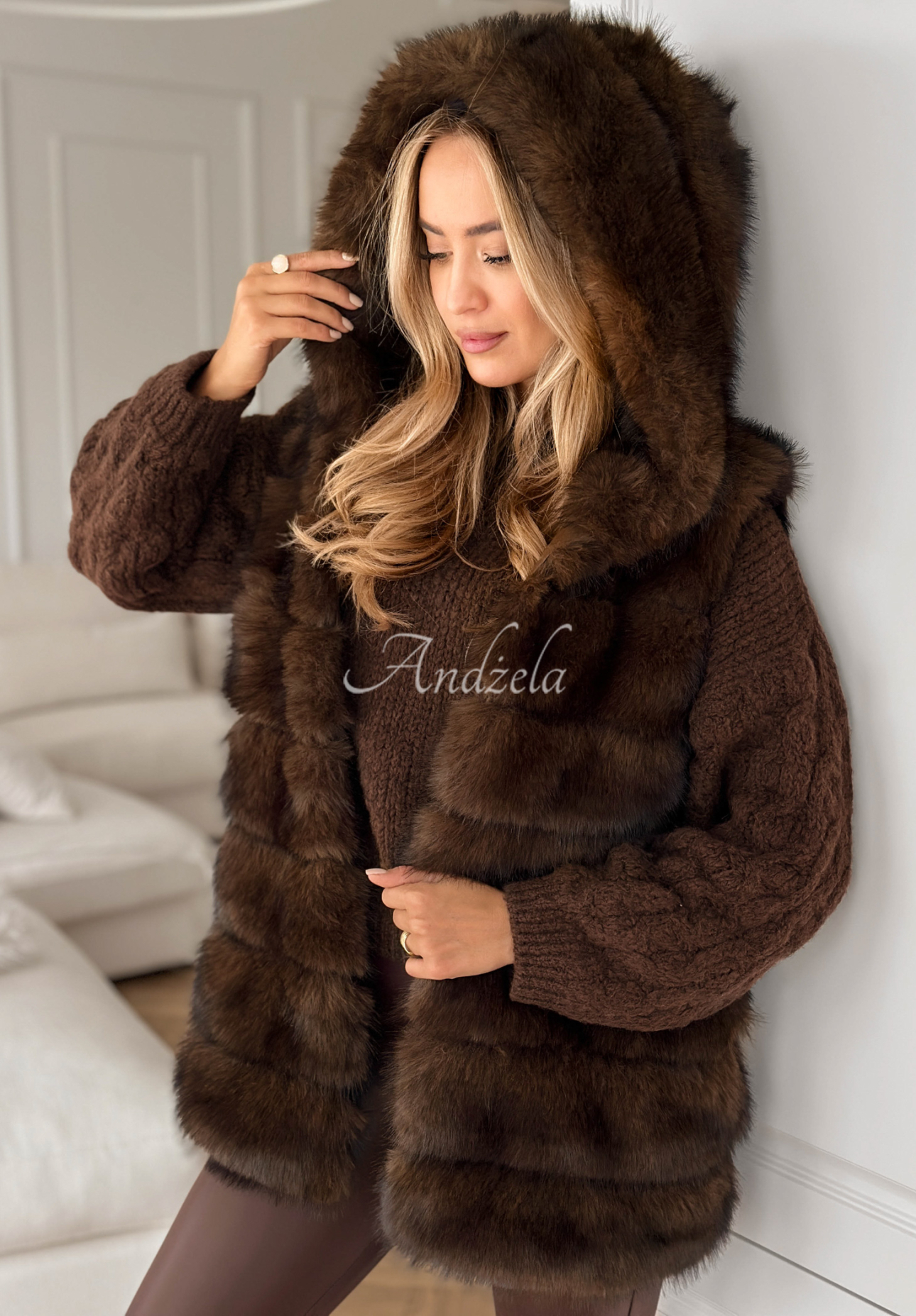 Long Cold Days fur vest in chocolate