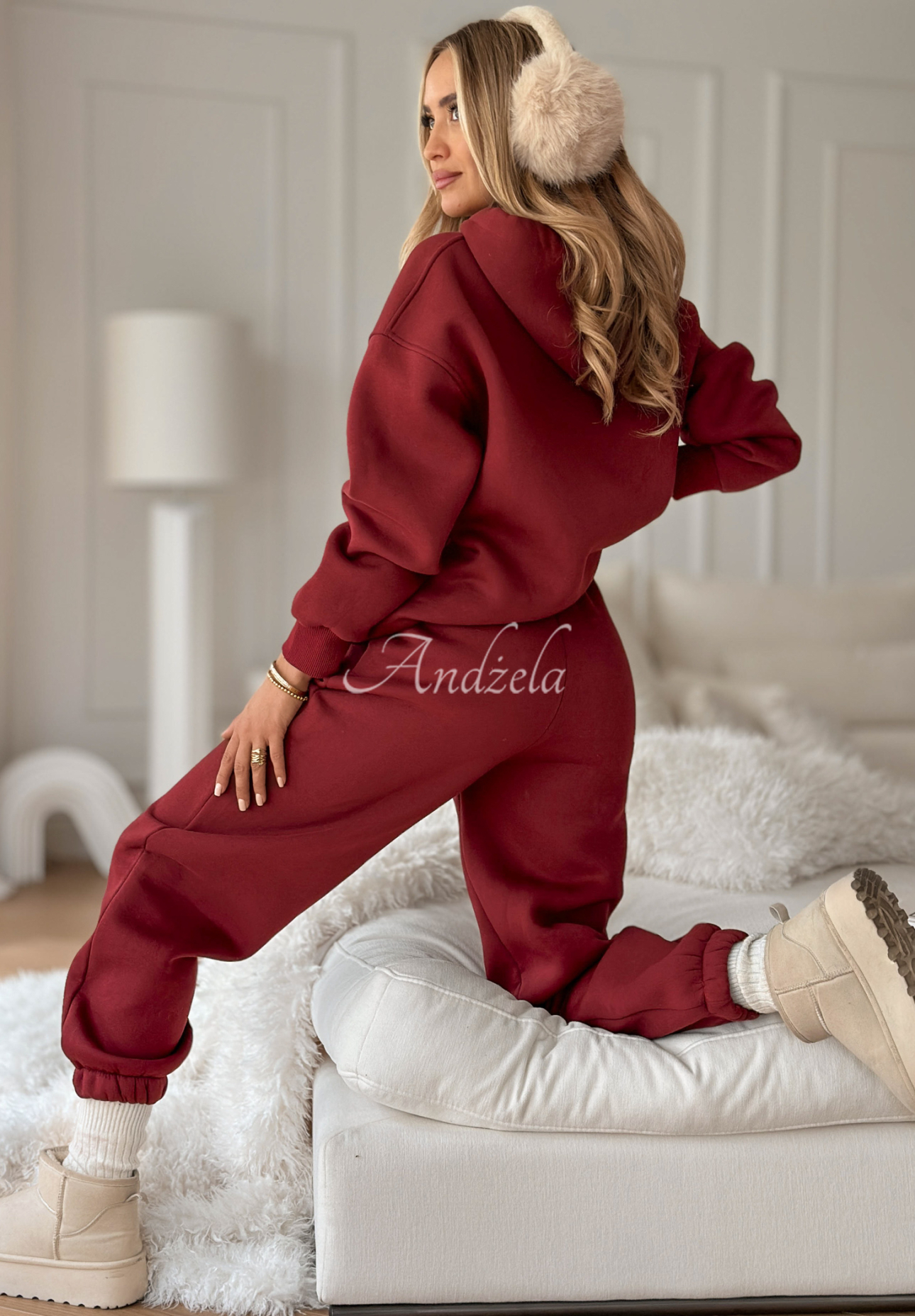 Sweatshirt and pants set She Did That burgundy