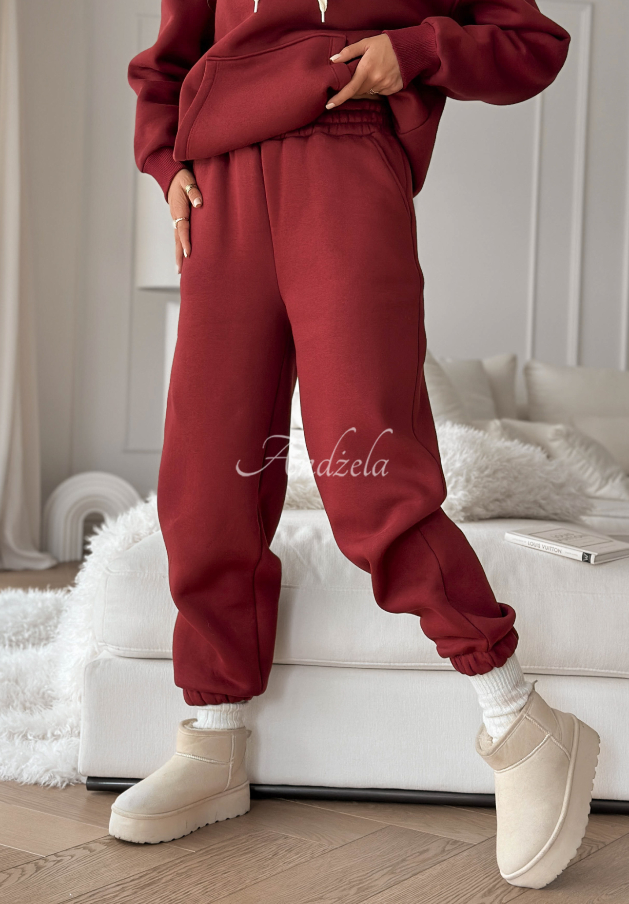 Sweatshirt and pants set She Did That burgundy