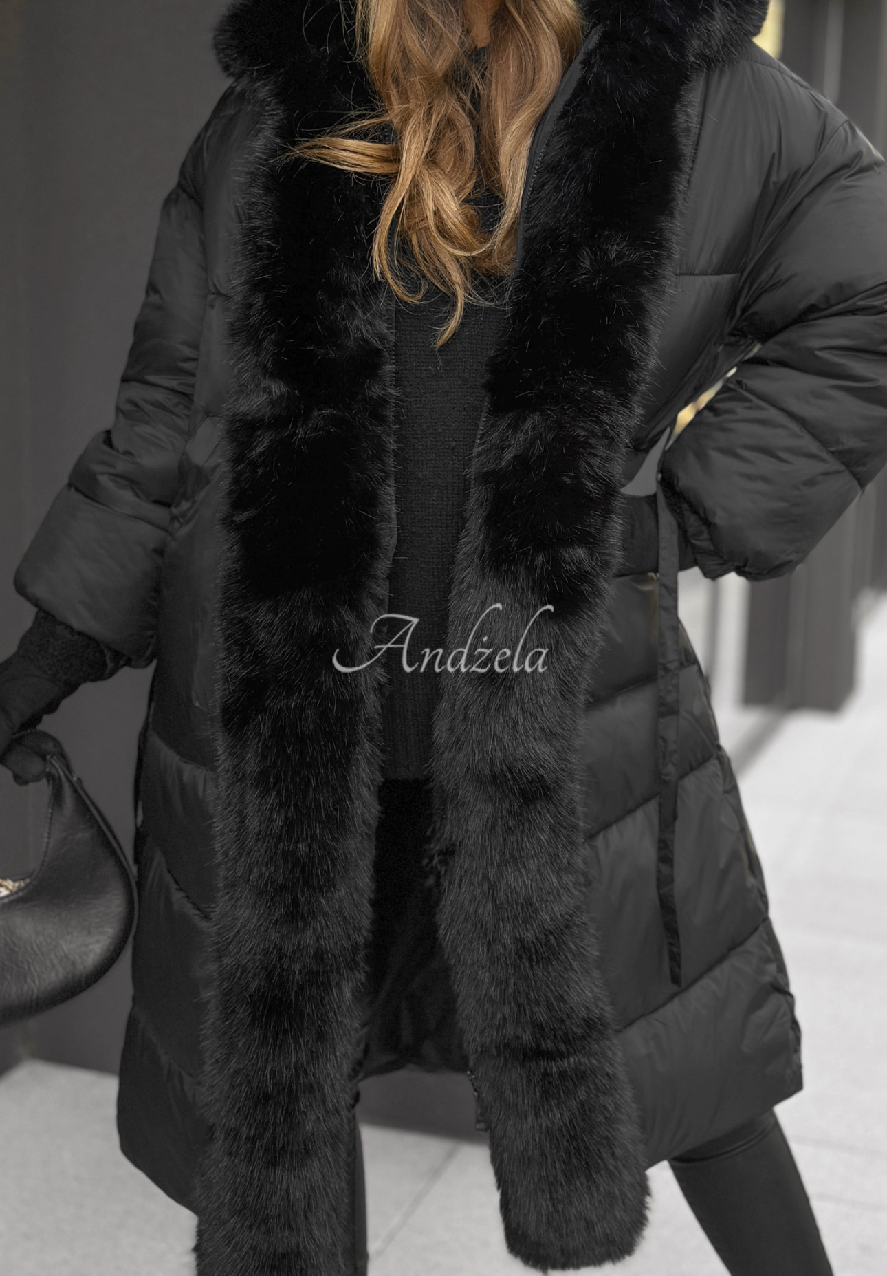 Long quilted jacket with fur Mountain House black