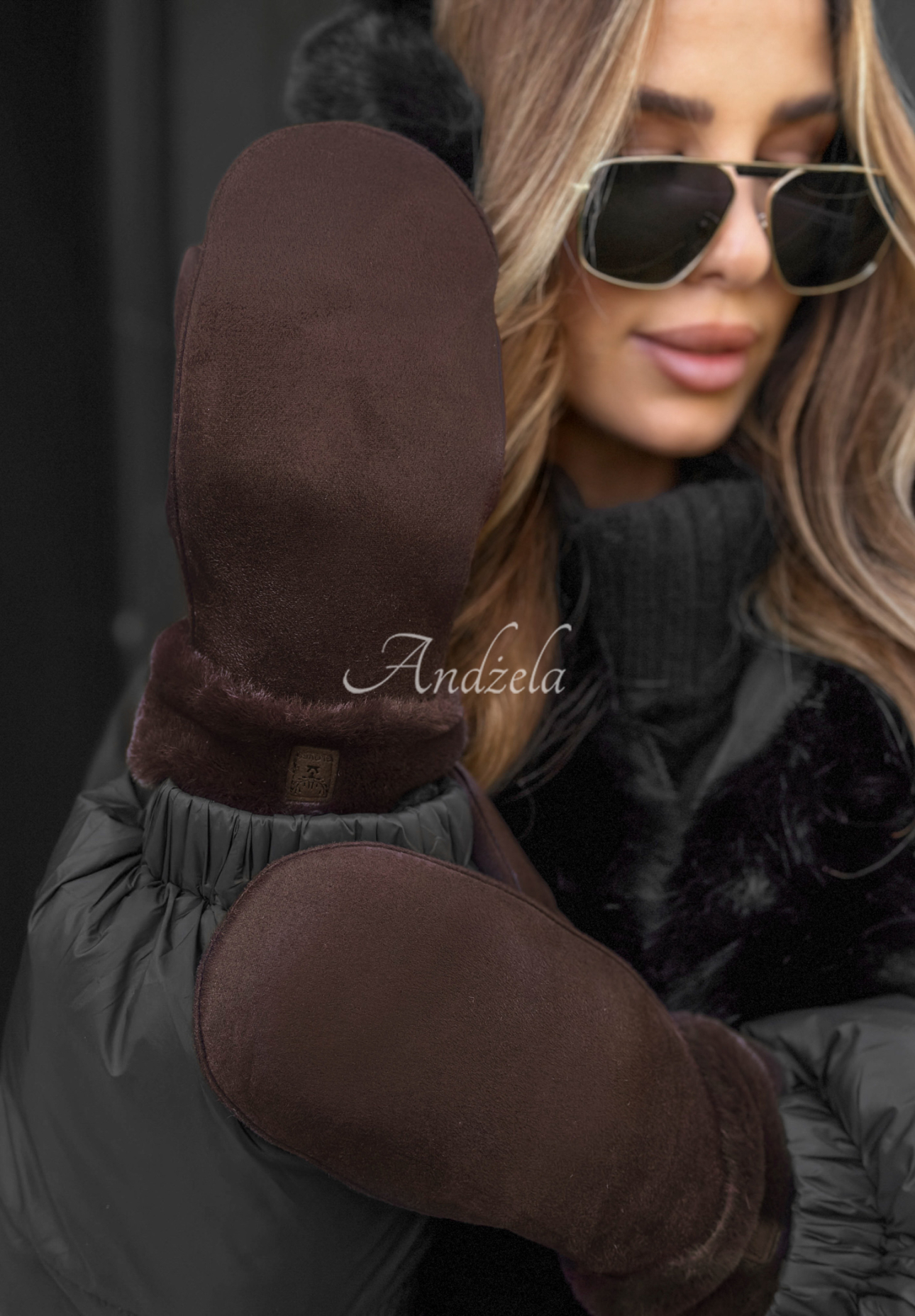 Suede gloves with fur Snow Clear chocolate.