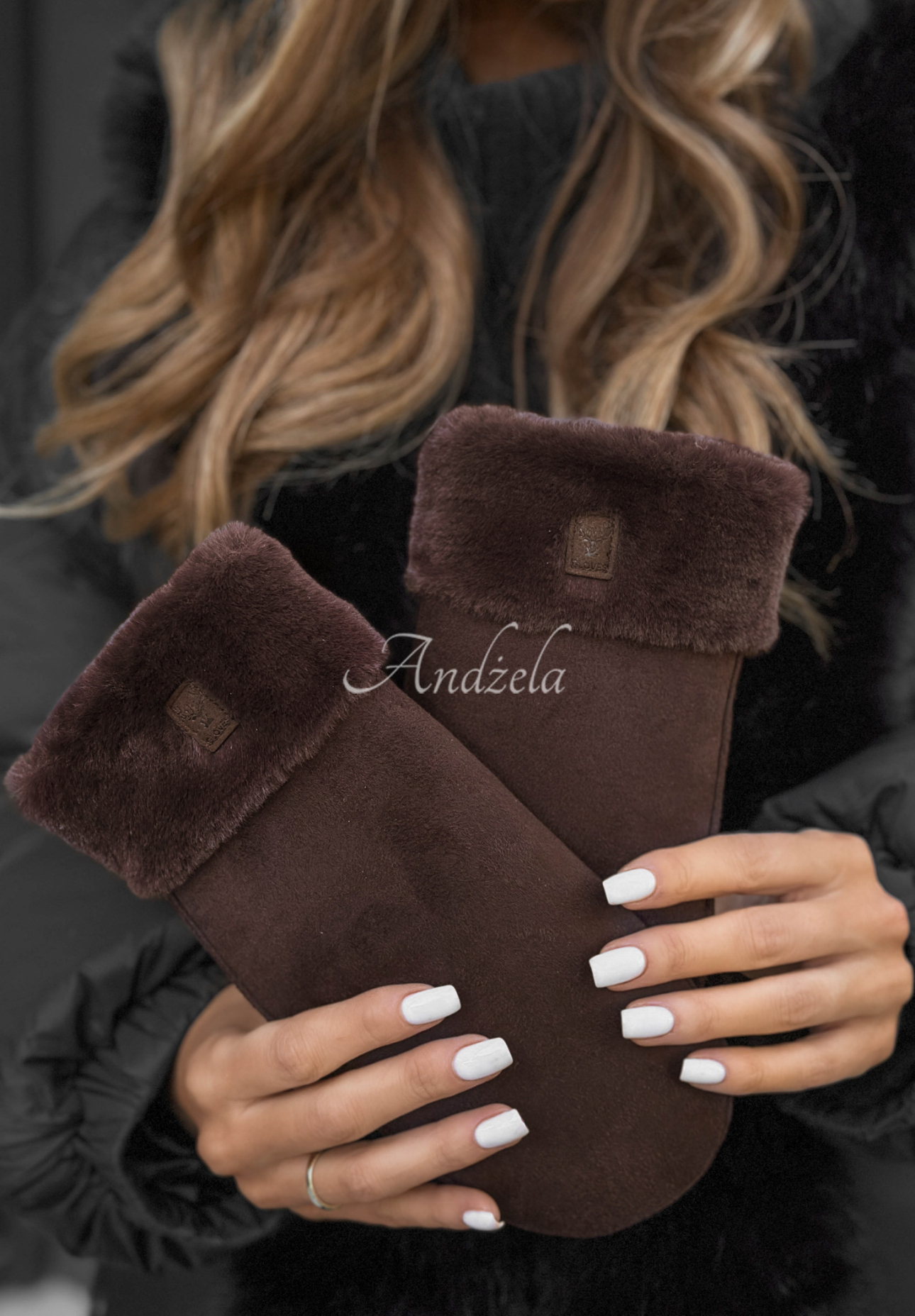 Suede gloves with fur Snow Clear chocolate.