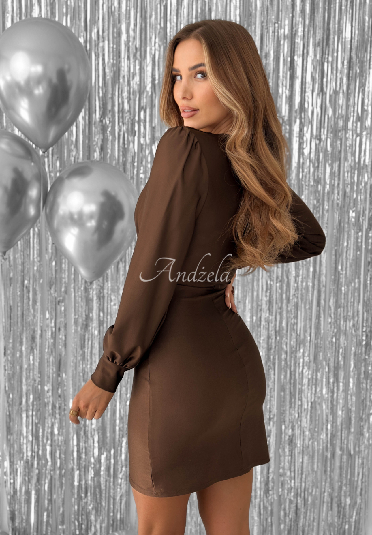Pretty Devil buffet dress in chocolate
