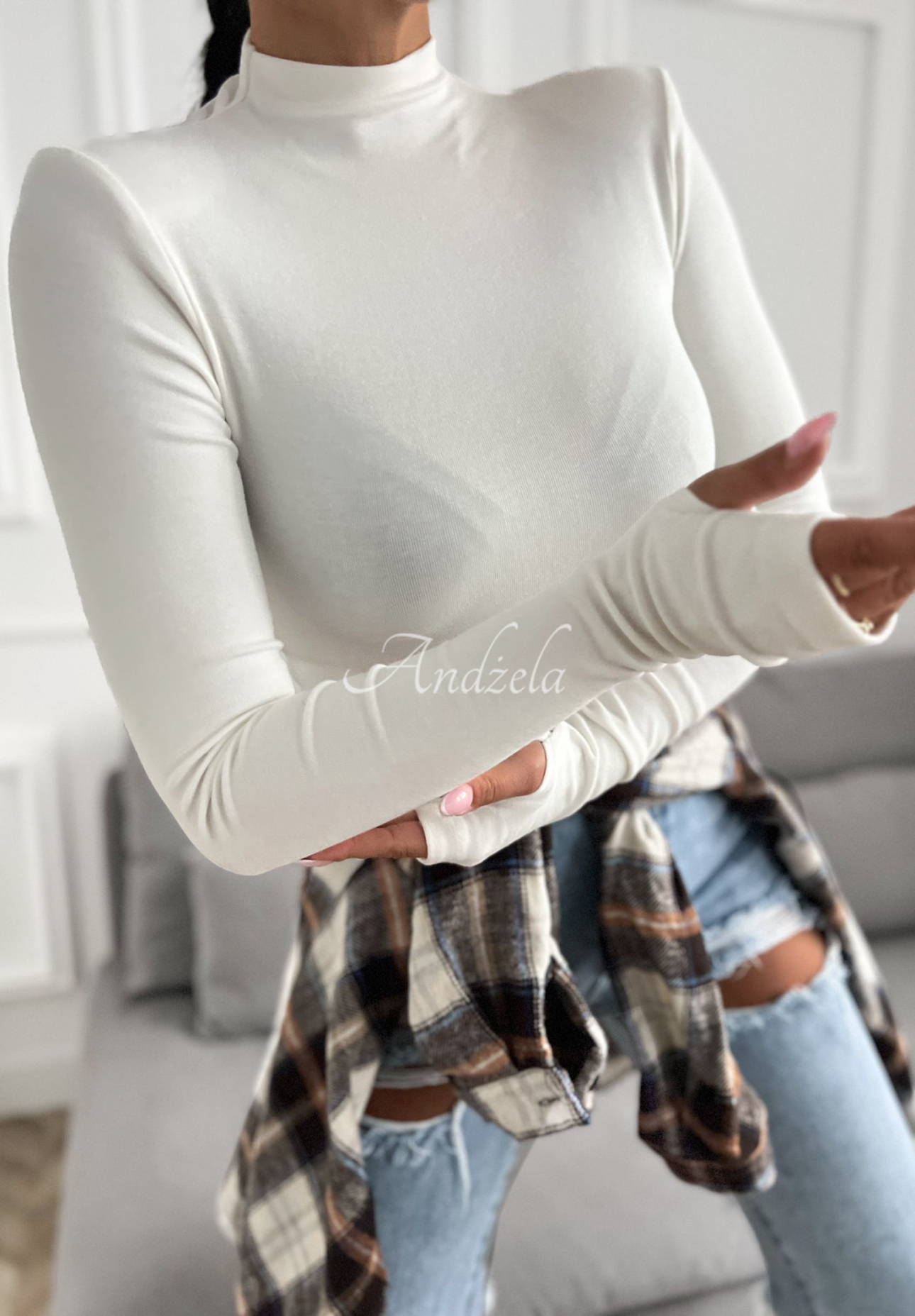 Wiskozowa bluzka longsleeve z półgolfem First Of All ecru