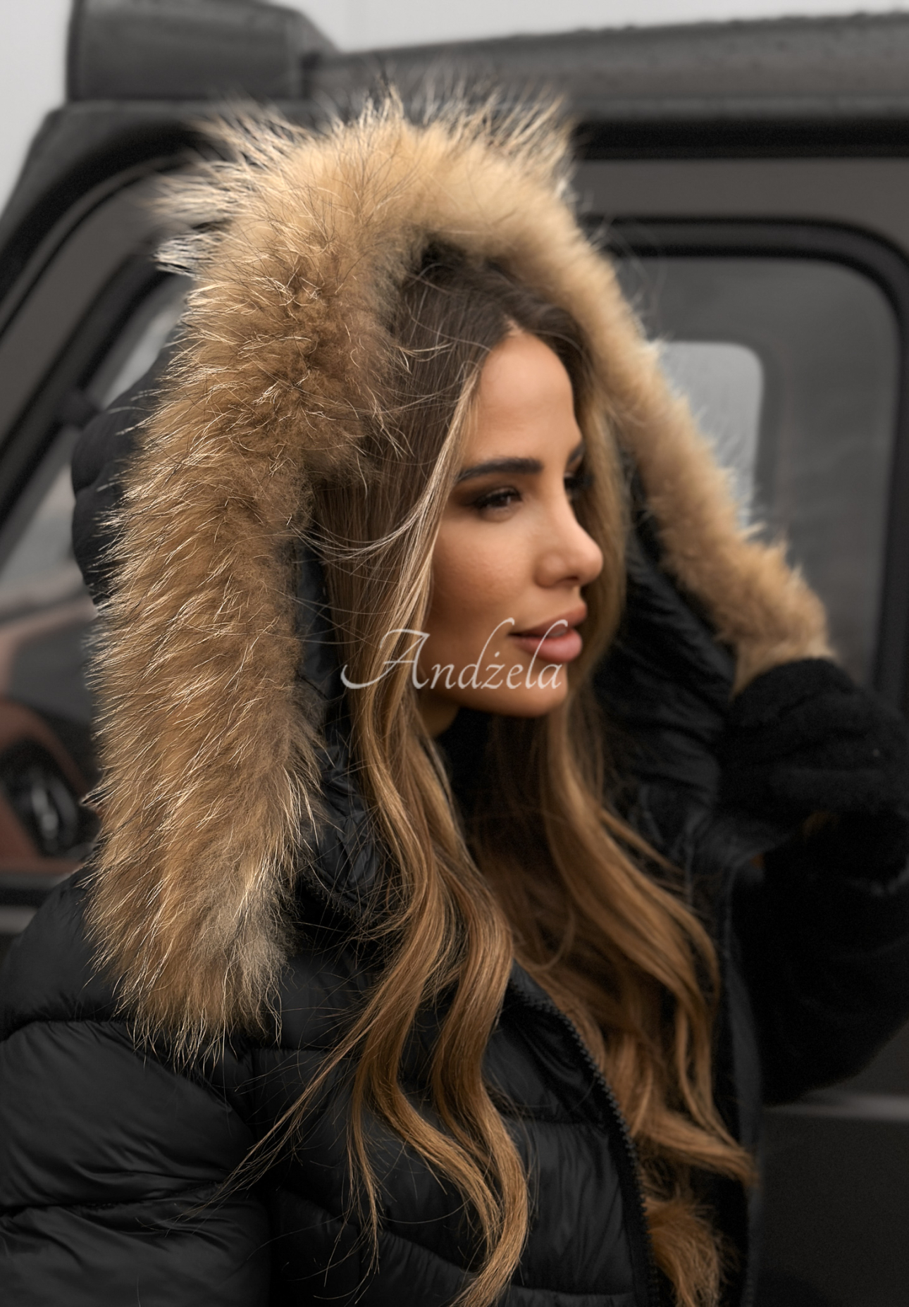 Quilted hooded jacket Winter black