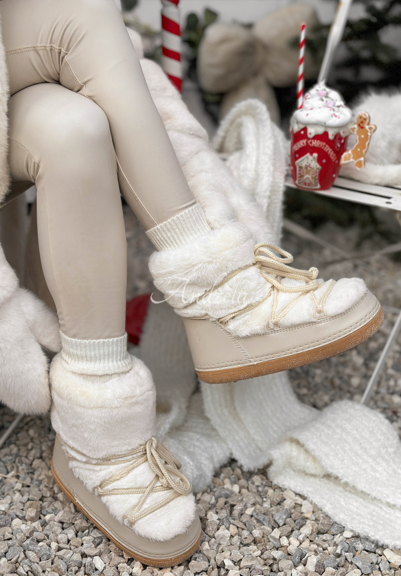 Snow boots with fur End Of Year beige
