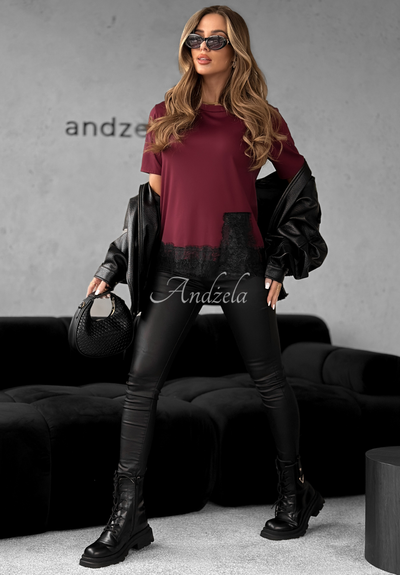 Wiskozowy t-shirt z koronką Daily Lace burgundowy