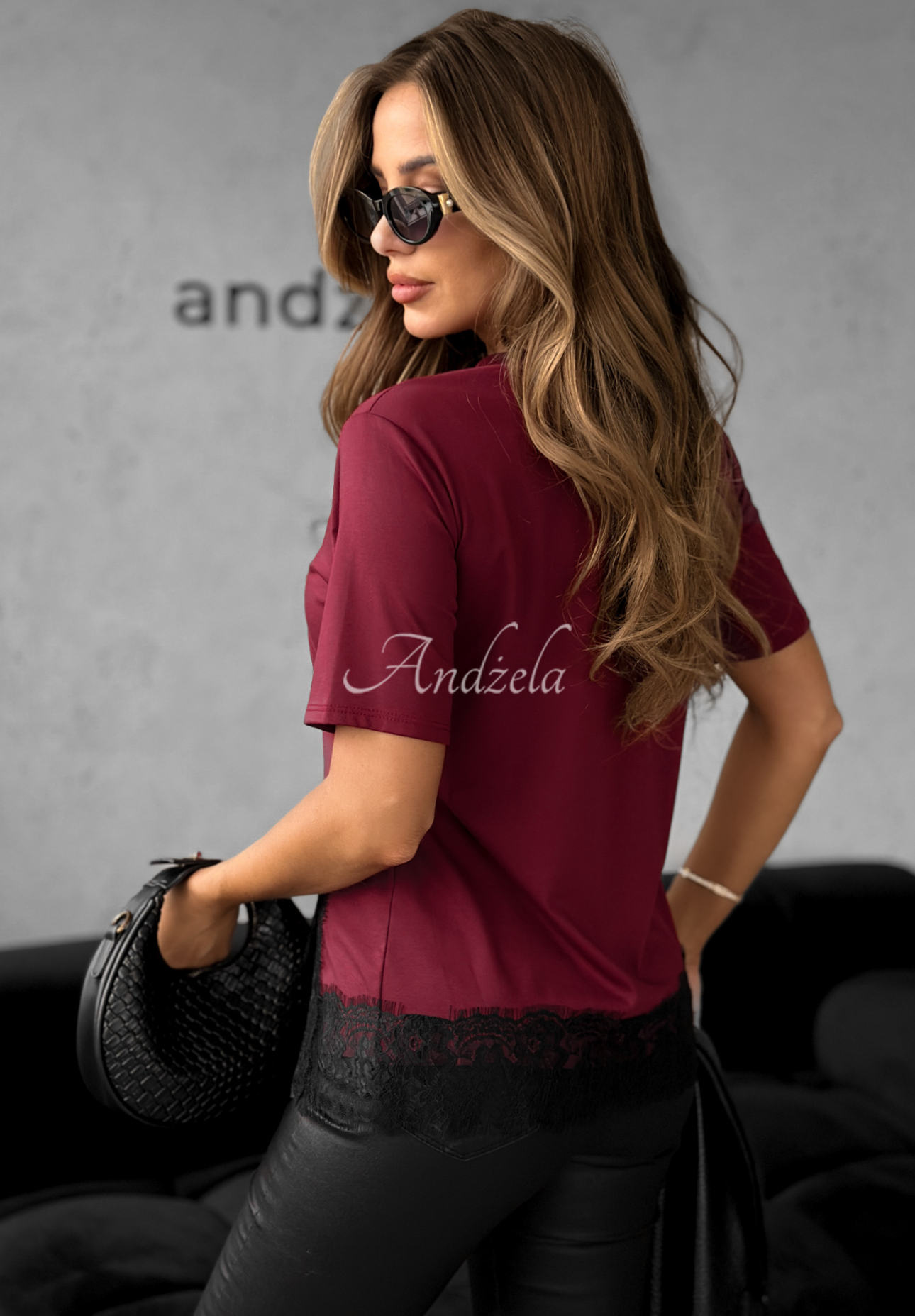 Wiskozowy t-shirt z koronką Daily Lace burgundowy