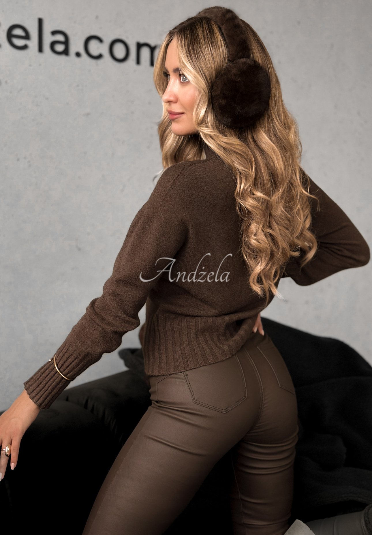 Viscose short turtleneck sweater Single Snowflake chocolate