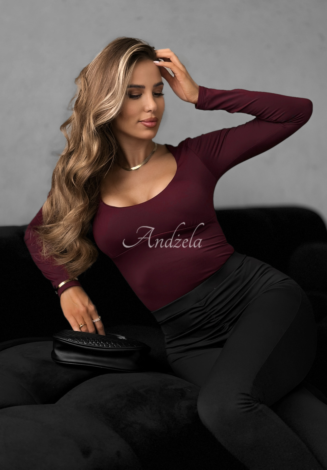 Body with neckline Come Over burgundy