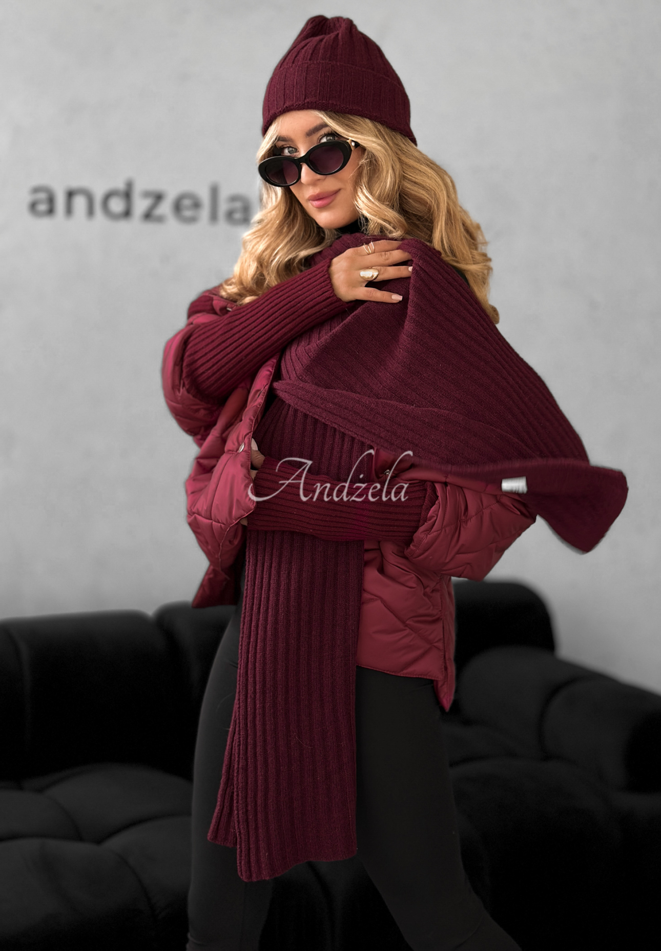 Prążkowany komplet czapka i szalik z wełną i kaszmirem Snow Dates burgundowy