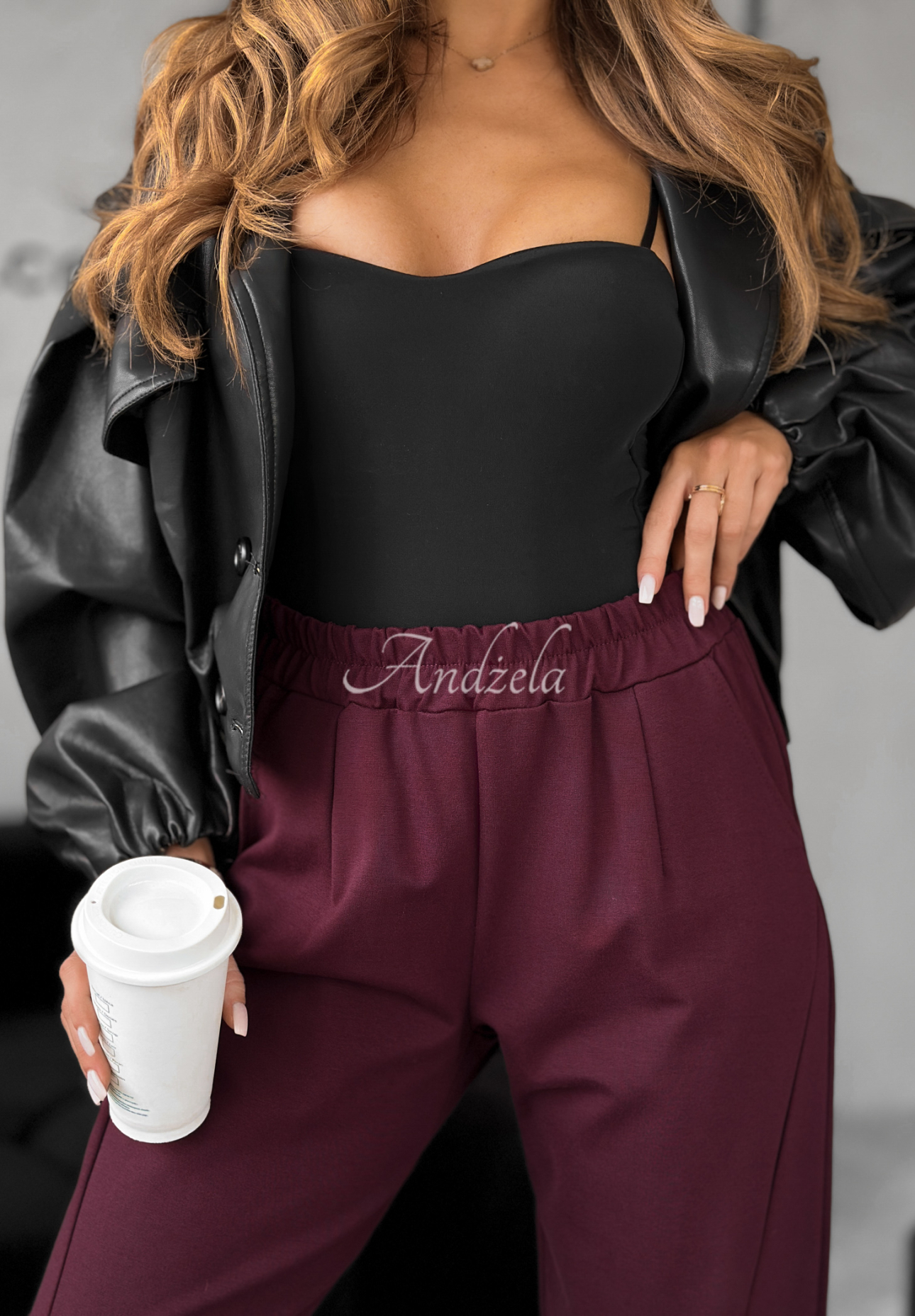 Wiskozowe spodnie banana It Was Real burgundowe