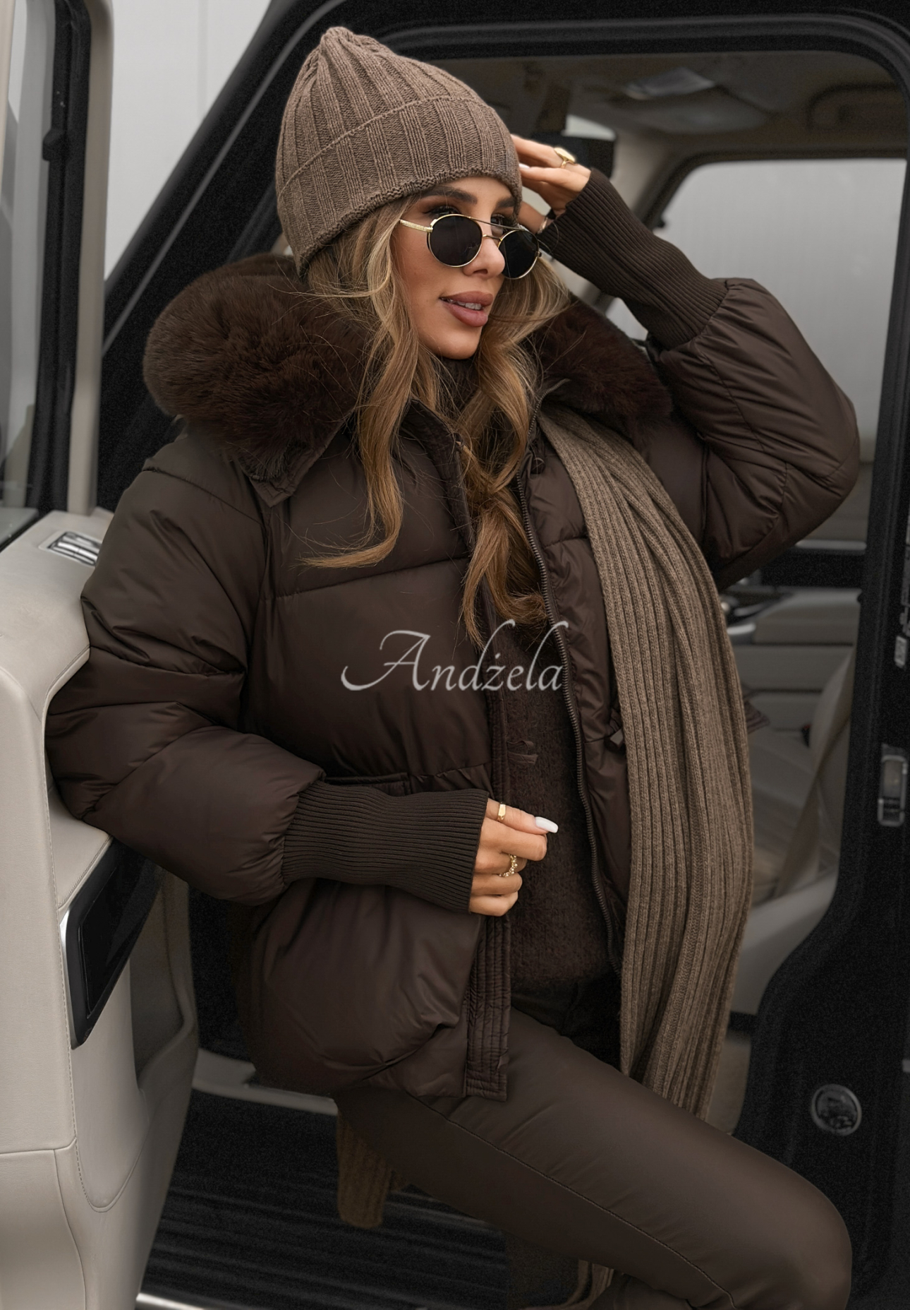 Quilted jacket with hood and fur Little Snowman chocolate