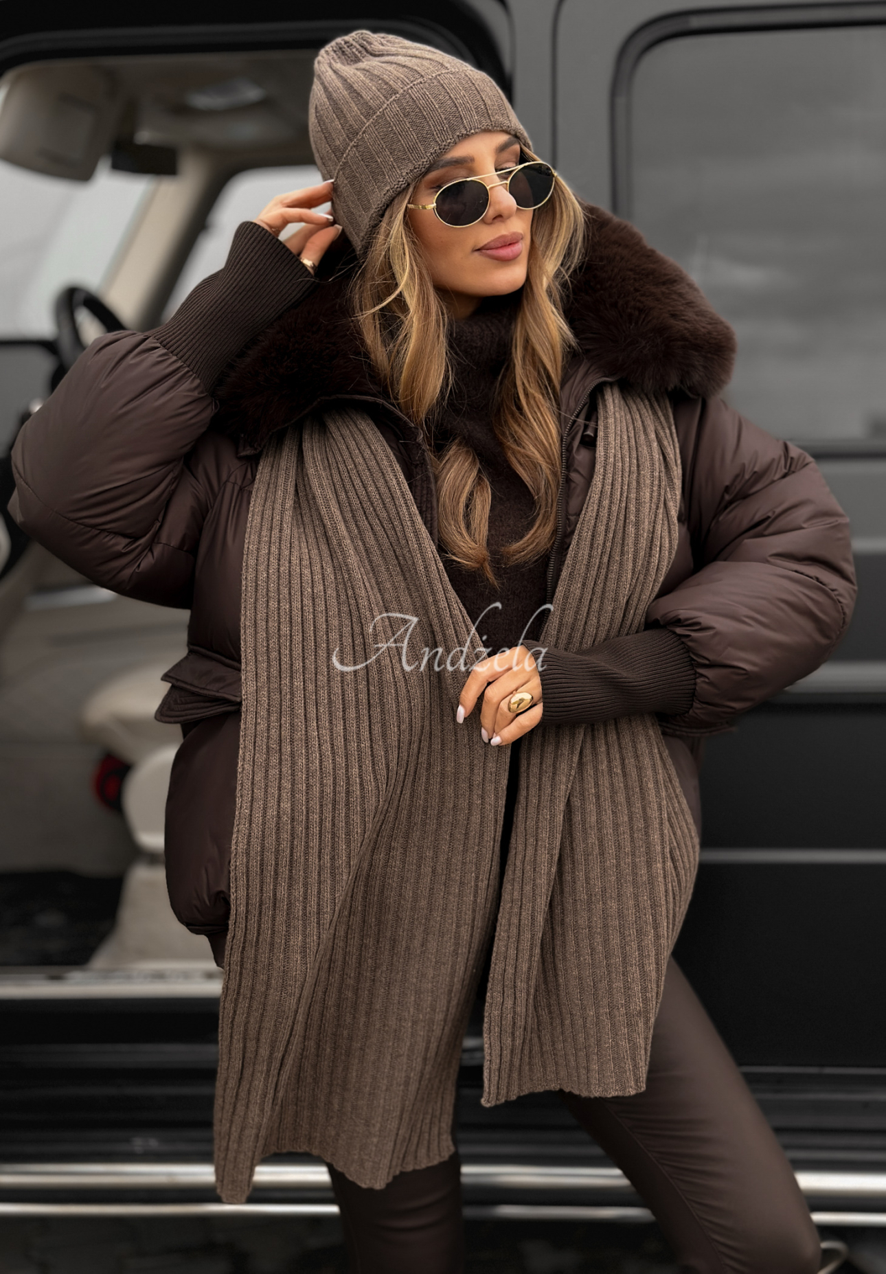 Ribbed cap and scarf set with wool and cashmere Snow Dates mocha