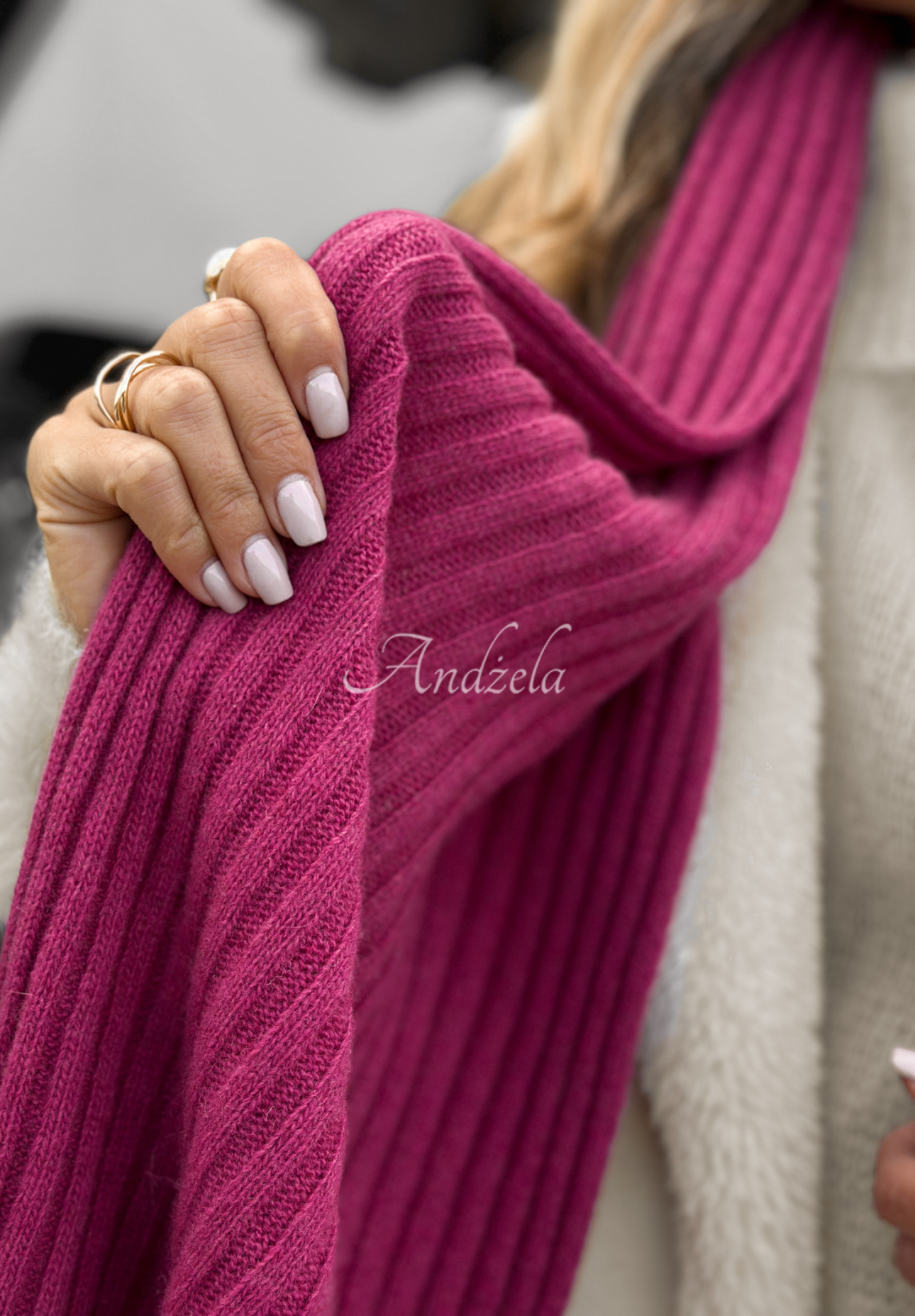 Ribbed hat and scarf set with wool and cashmere Snow Dates fuchsia