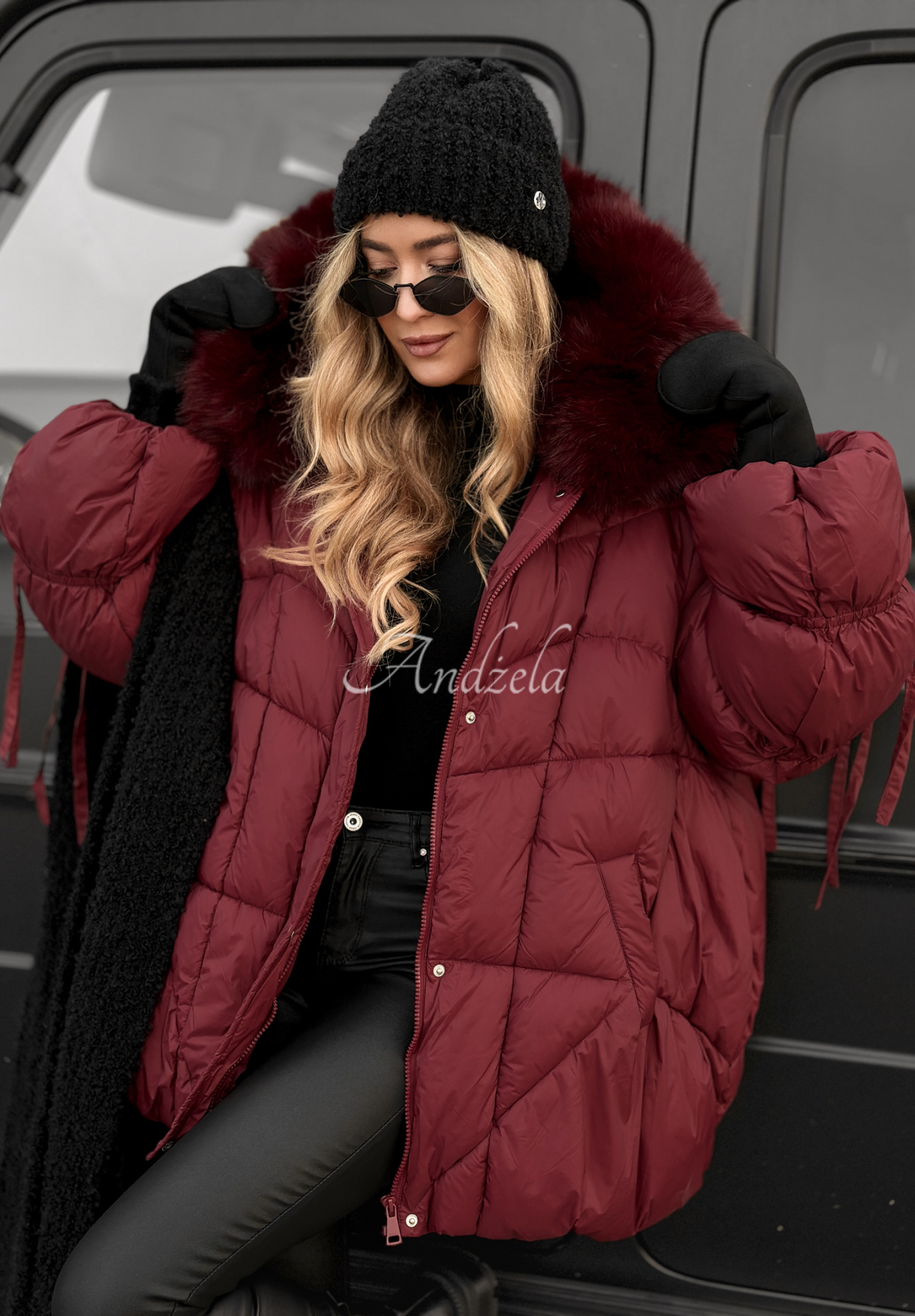 Pikowana kurtka z futerkiem Cold Without You burgundowa