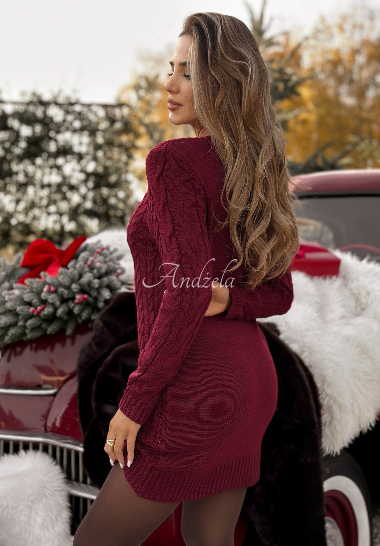 Ozdobnie pleciona sukienka sweter Now Speak burgundowa