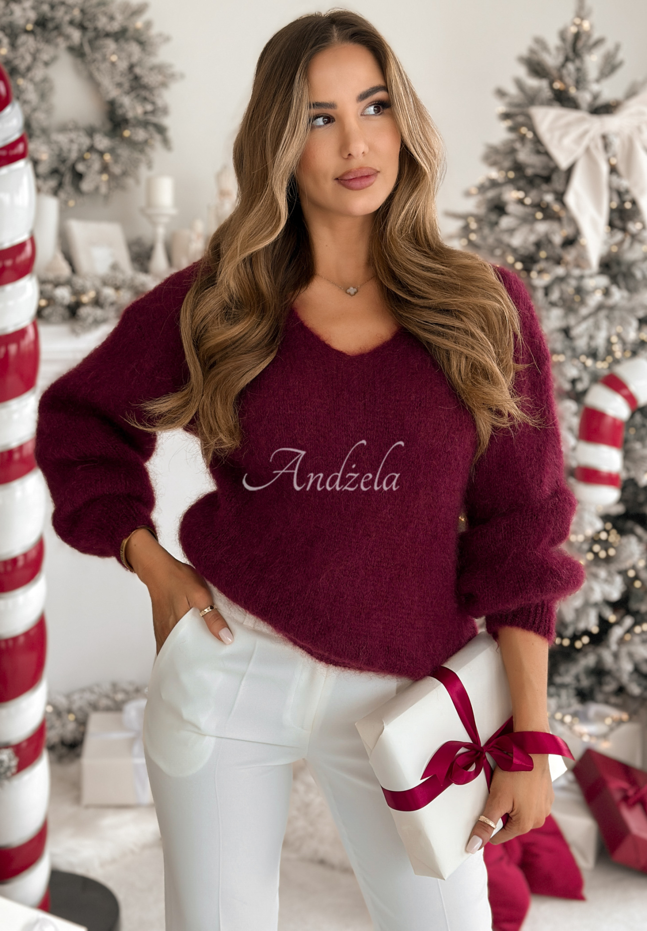 Mohair sweater with heart neckline Sweater Soul burgundy