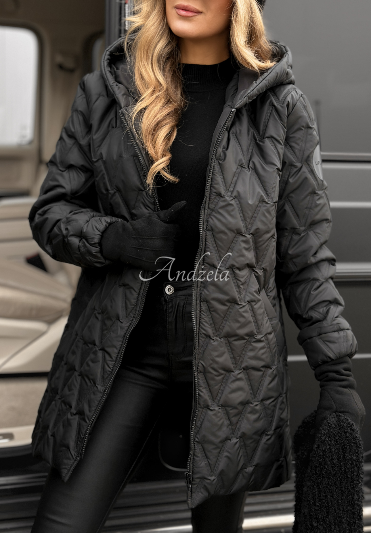 Chilly Nights quilted hooded jacket black