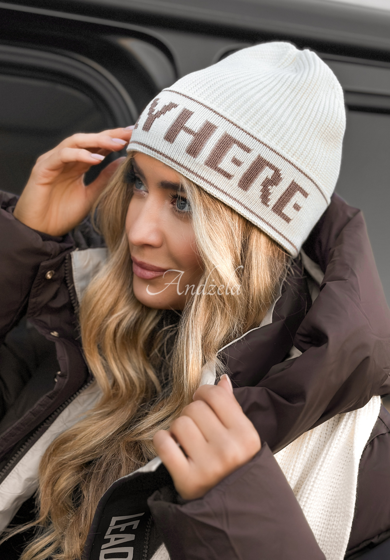 Viscose cap and scarf set with wool Stay Here Winter ecru