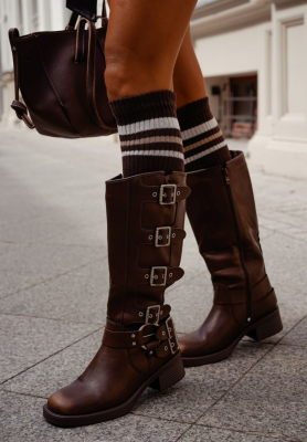 The Long Run chocolate ribbed knee socks