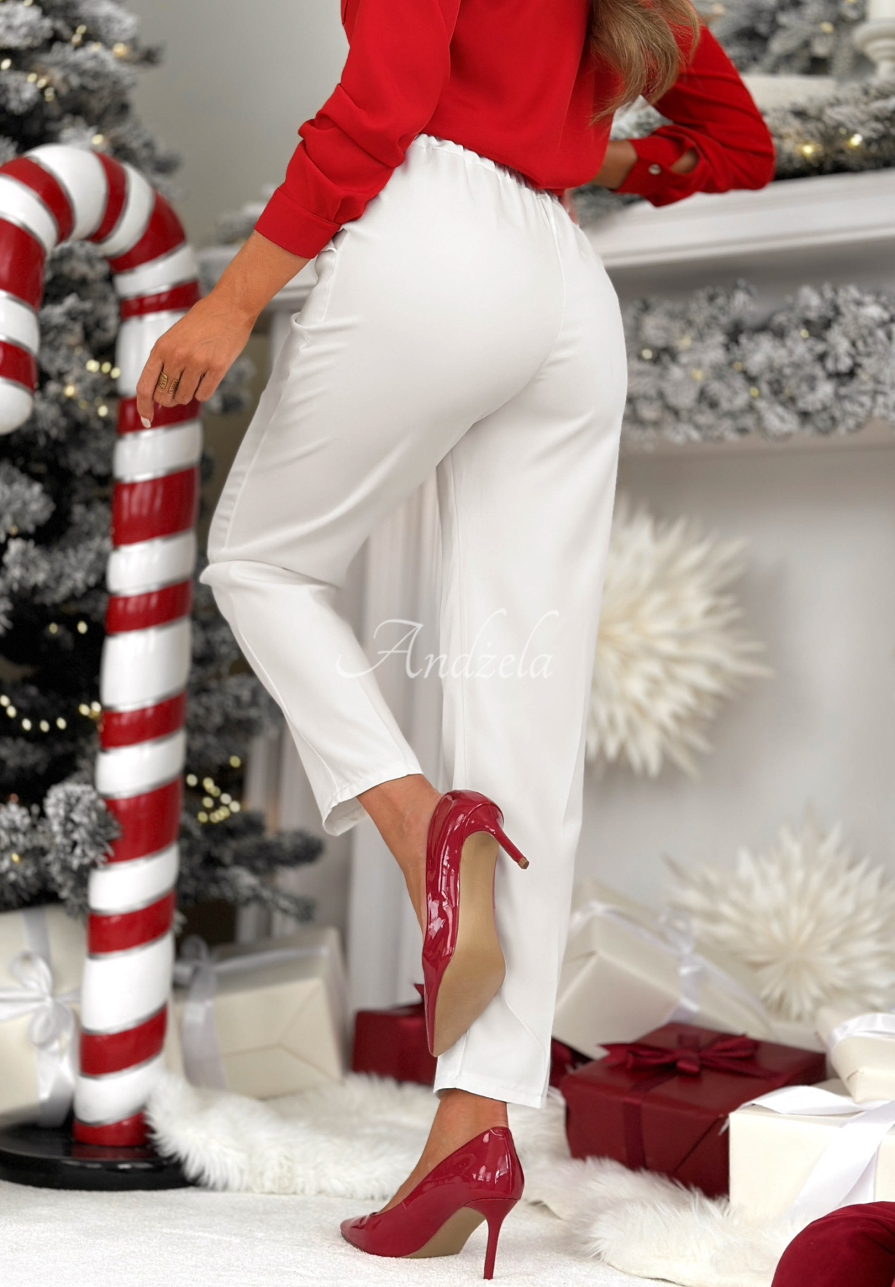 No Idea ecru cigarette pants