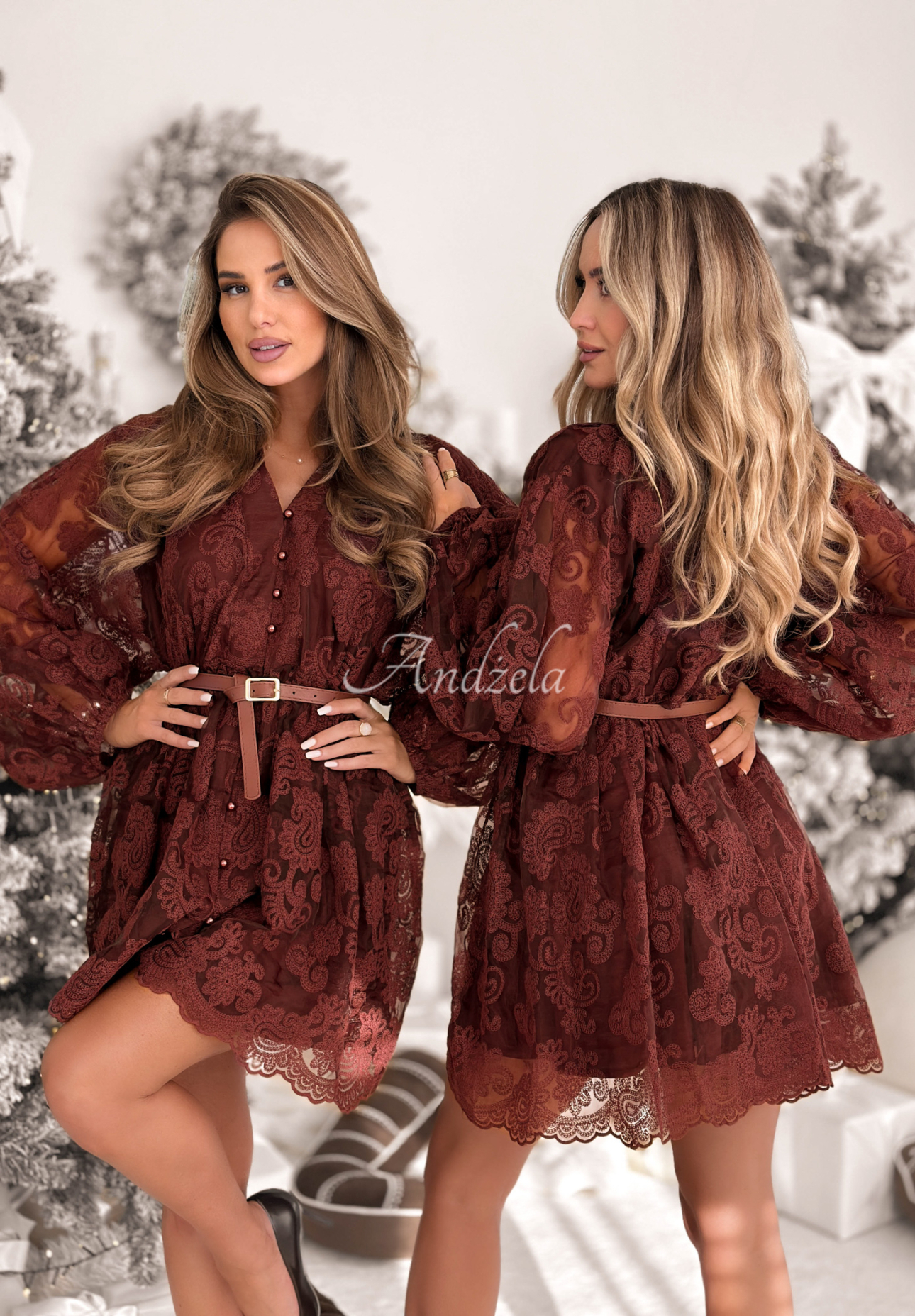 Koronkowa sukienka Falling For Me czekoladowa