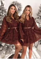 Koronkowa sukienka Falling For Me czekoladowa