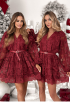 Koronkowa sukienka Falling For Me burgundowa
