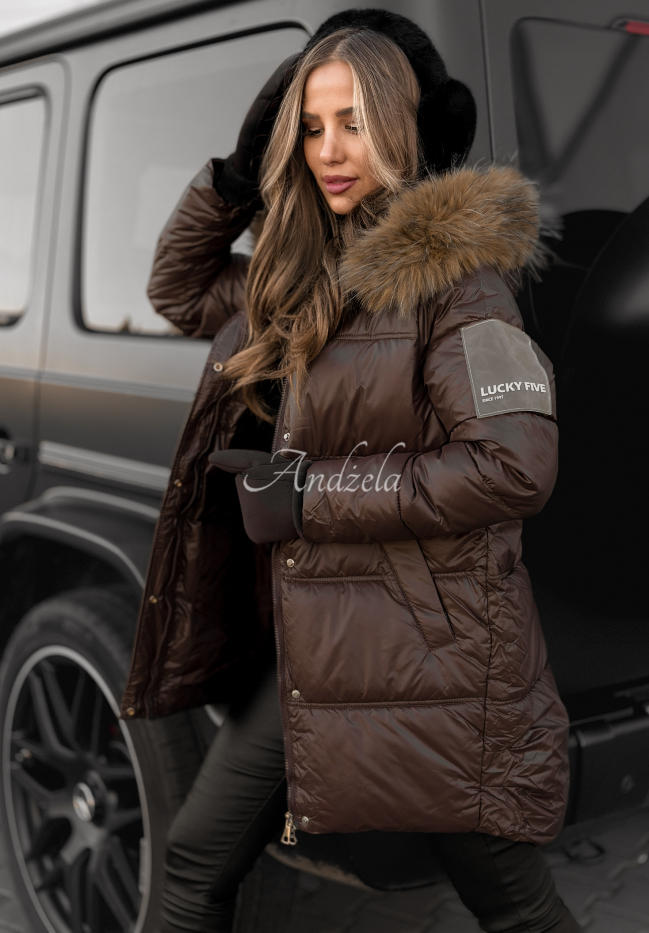 Happy Season long quilted jacket in chocolate