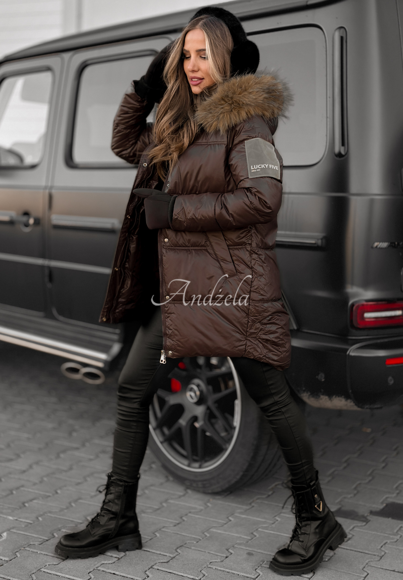 Happy Season long quilted jacket in chocolate