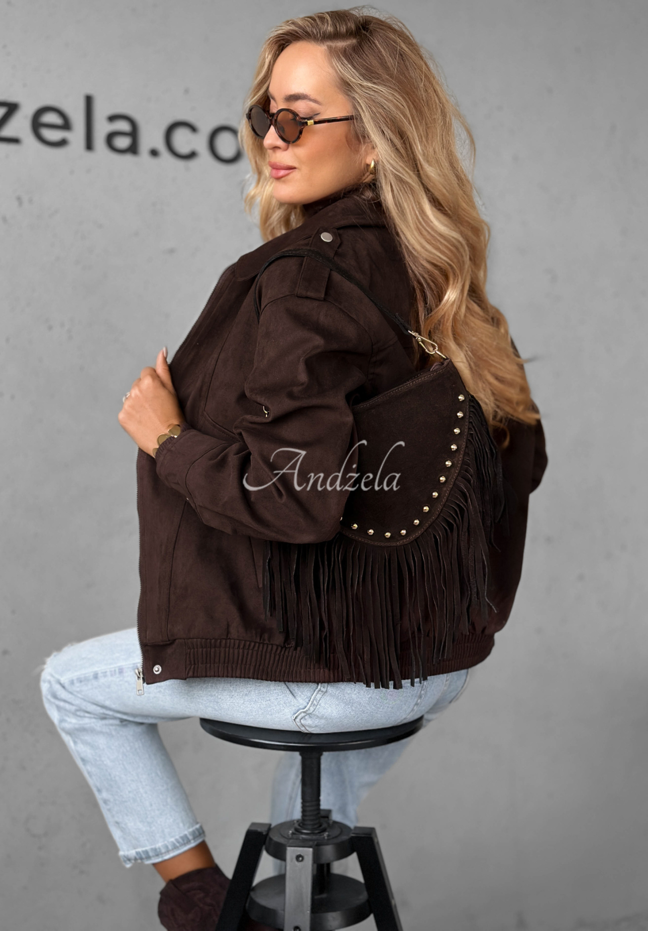 Suede handbag with tassels Hold This Moment chocolate