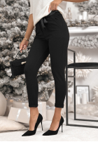 Materiałowe spodnie z paskiem Alone We Can czarne