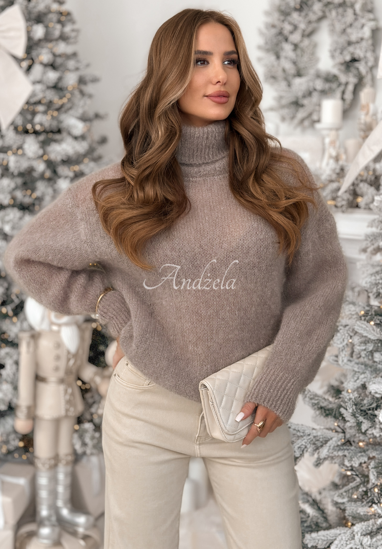 Mohair turtleneck sweater Fireplace Stories beige