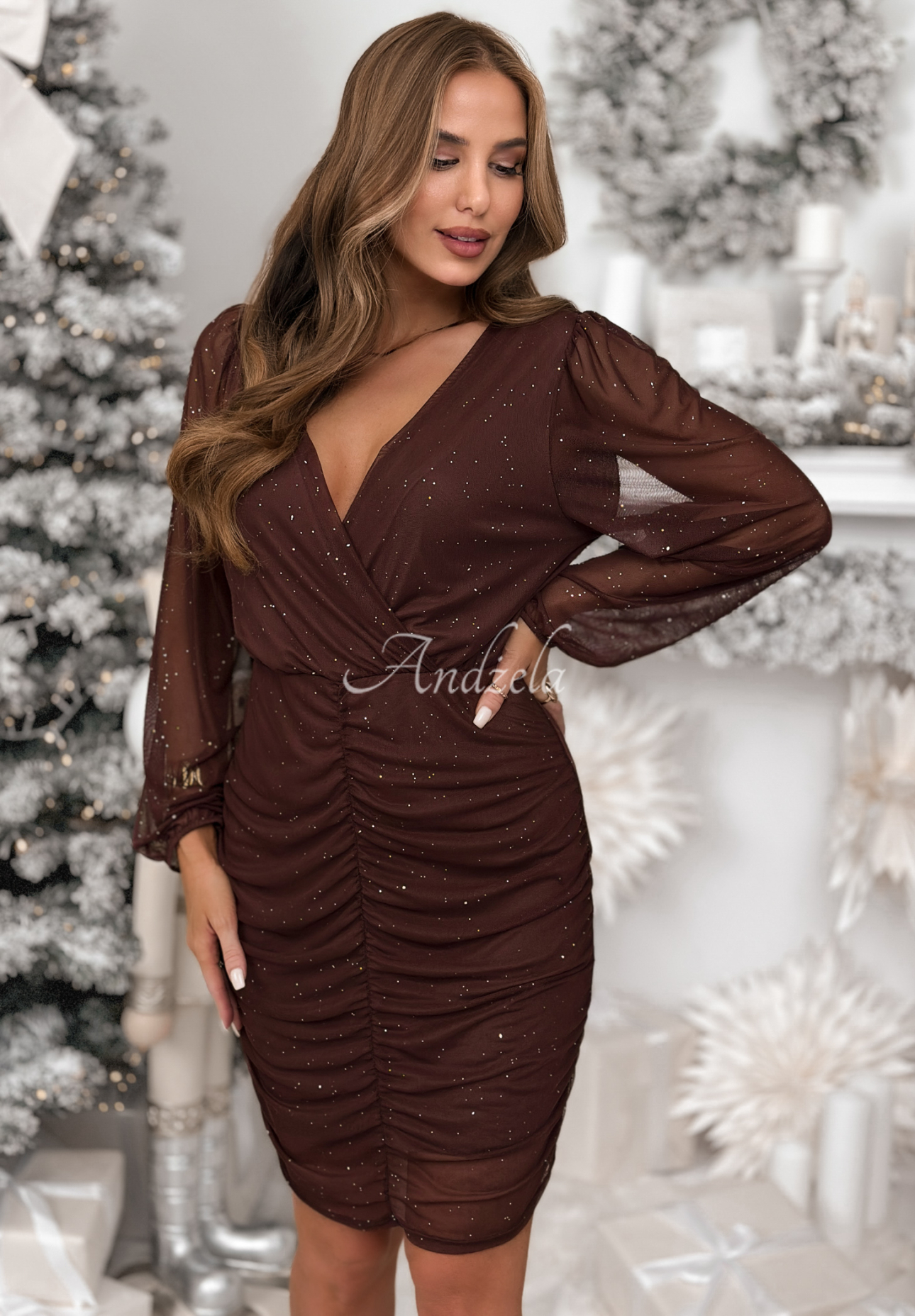Dance It Out crinkle dress in chocolate