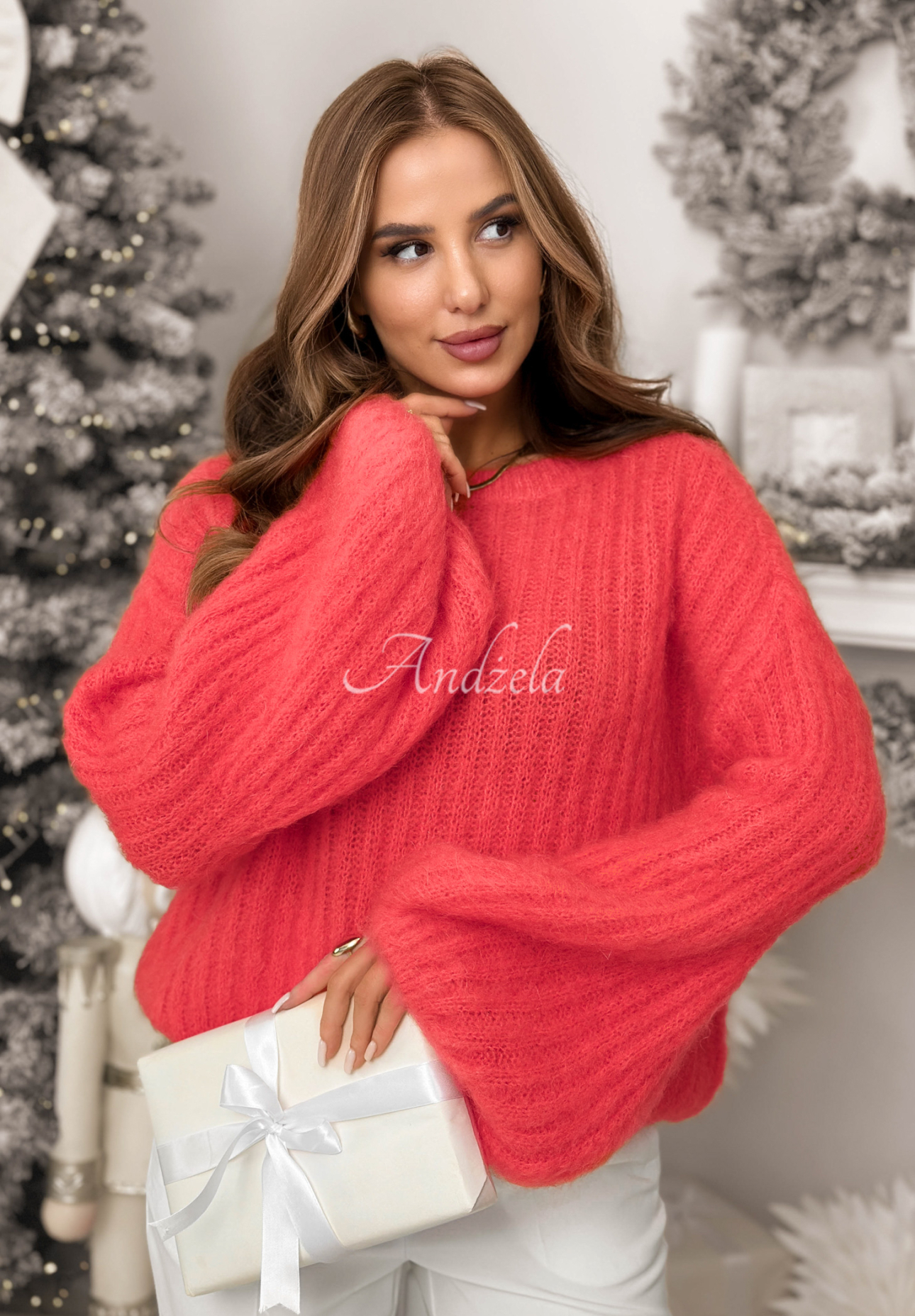 Moherowy sweter z szerokimi rękawami Better Than That koralowy