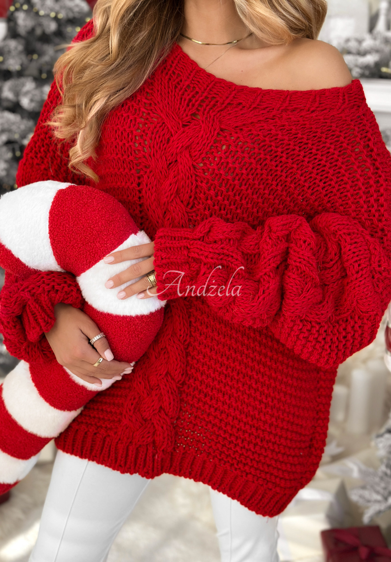 Sweter oversize ozdobnie pleciony z wełną White Season czerwony