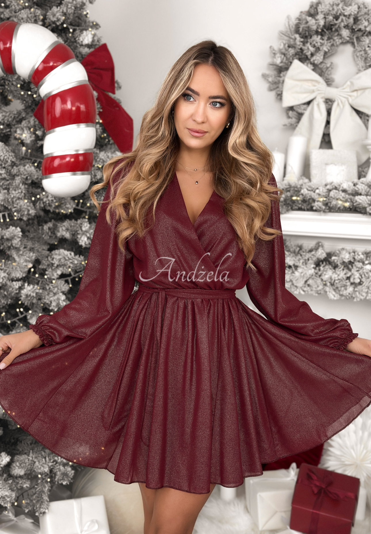 Shiny mini dress with belt Never Texted Back burgundy