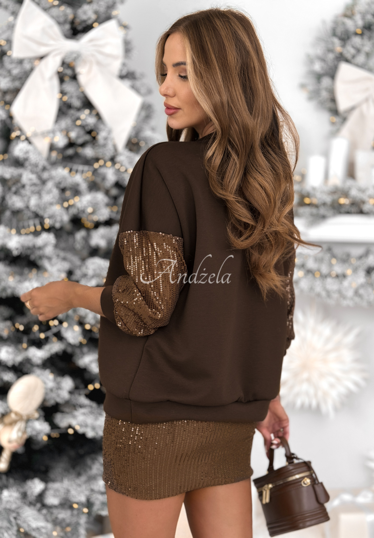 Komplet bluza i spódniczka z cekinami Got The Power czekoladowy