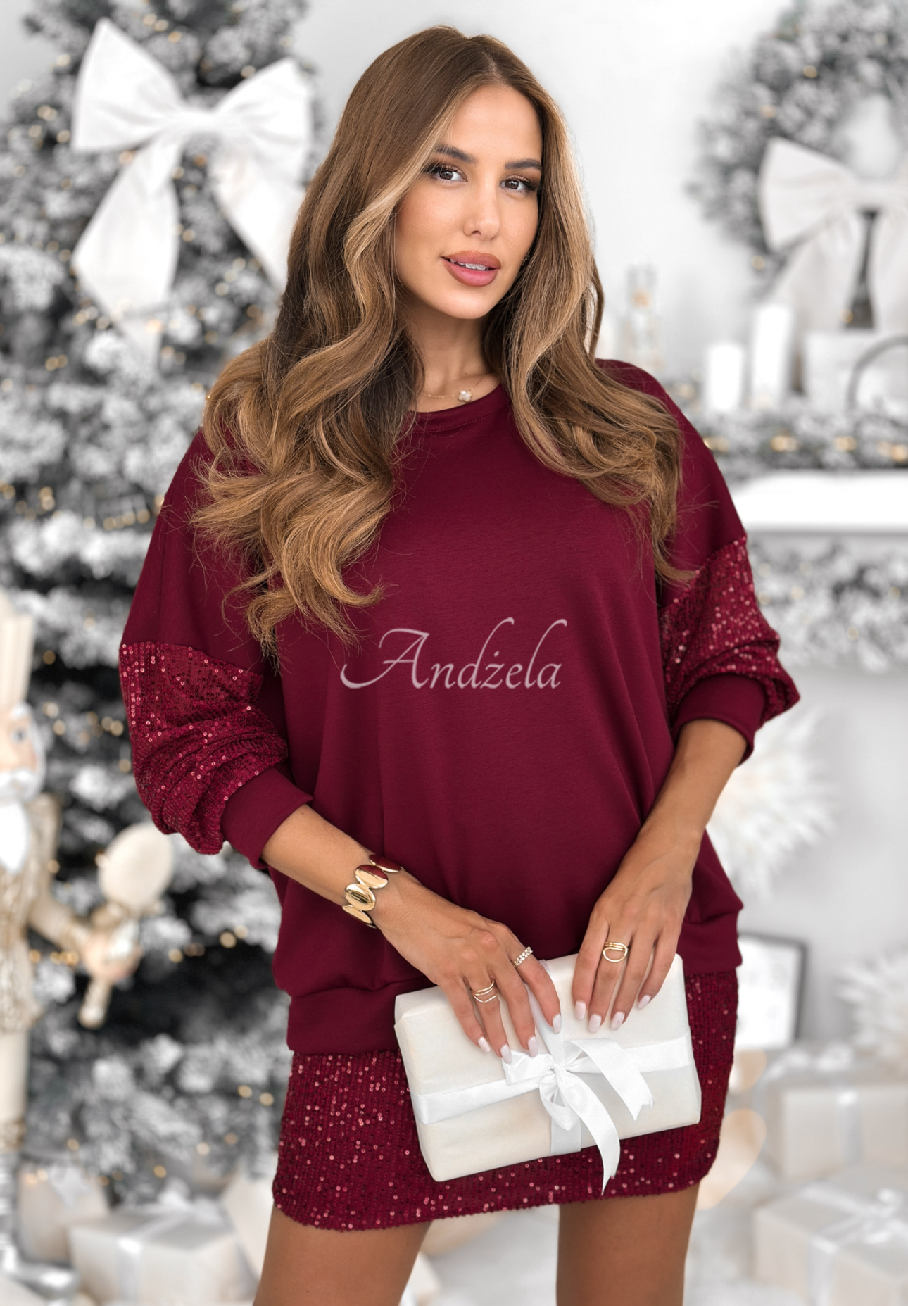 Sweatshirt and skirt set with sequins Got The Power burgundy