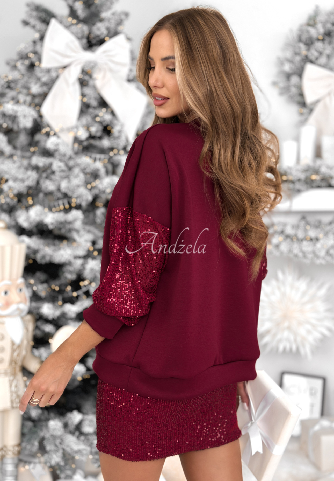 Sweatshirt and skirt set with sequins Got The Power burgundy