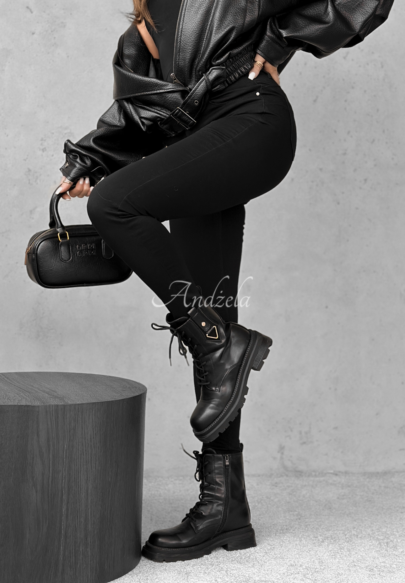 Spodnie jeansowe skinny More Specific czarne