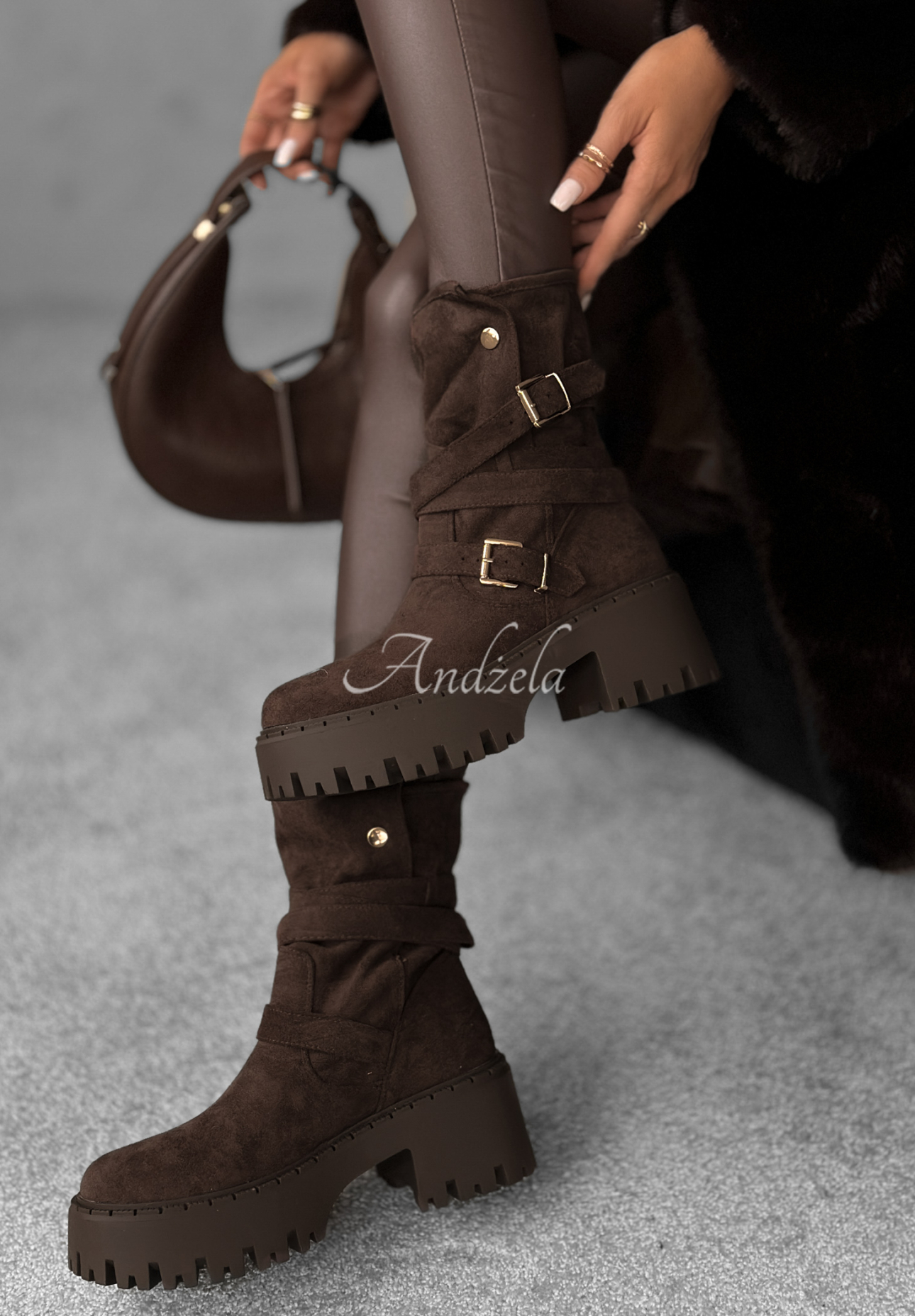 Suede boots with buckles Coldest Months chocolate