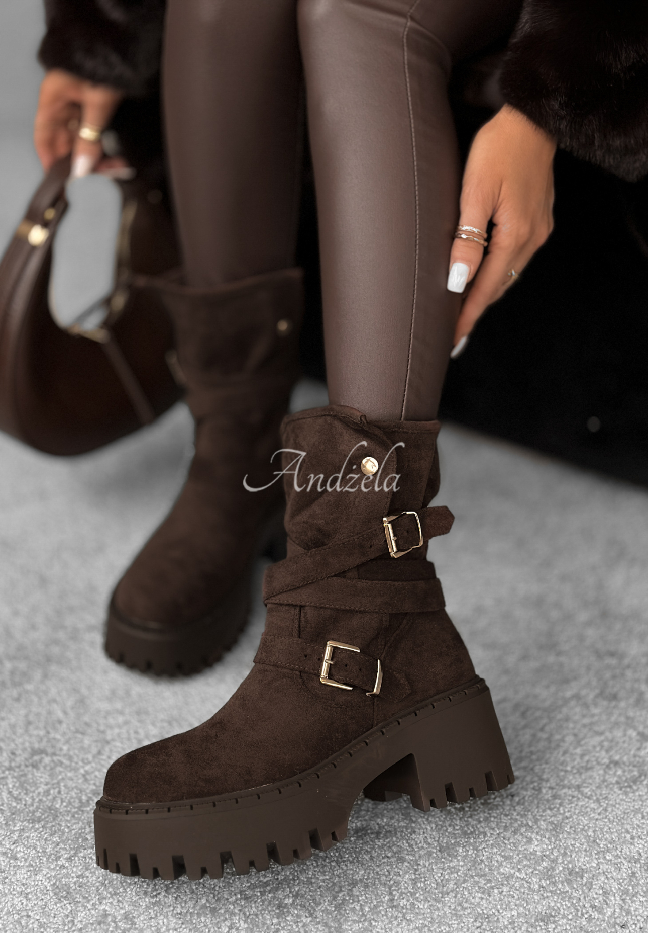 Suede boots with buckles Coldest Months chocolate