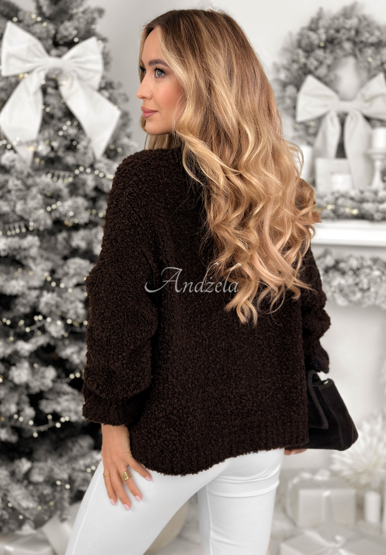 Sweater with wool and alpaca Feels Like Heaven chocolate