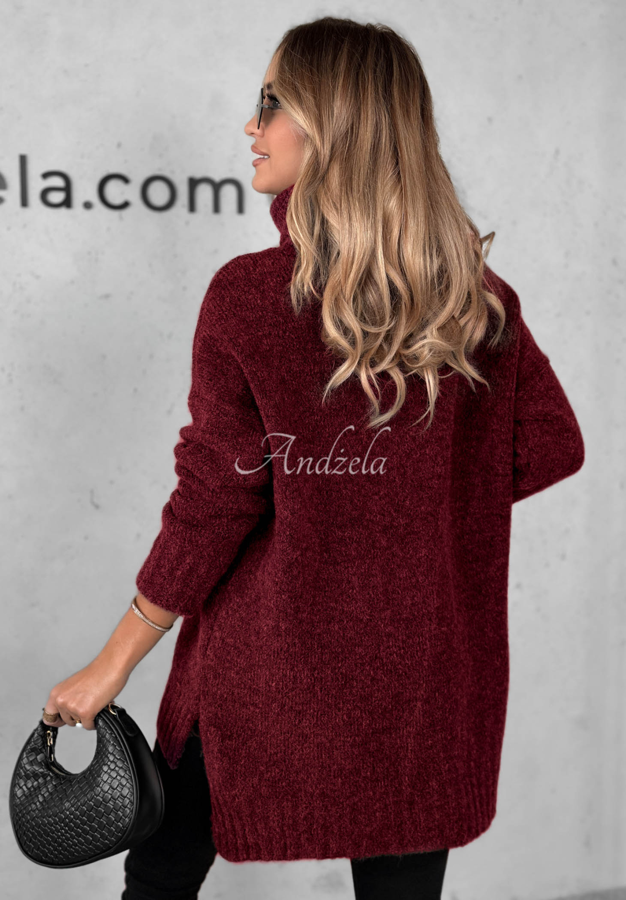 Sweter oversize z golfem Benin burgundowy