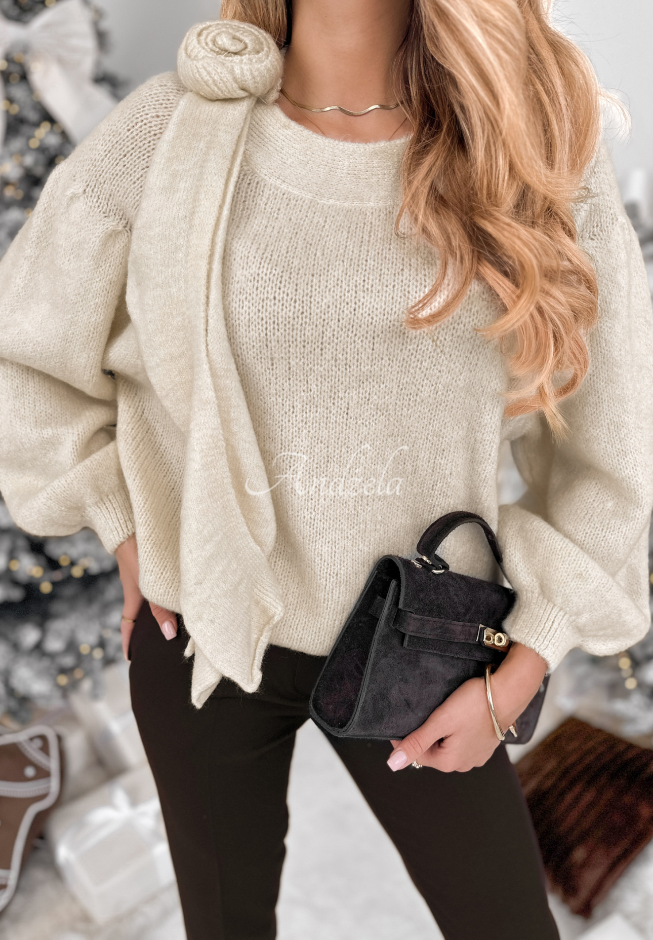 Soft sweater with wool and alpaca Arctic Village ecru