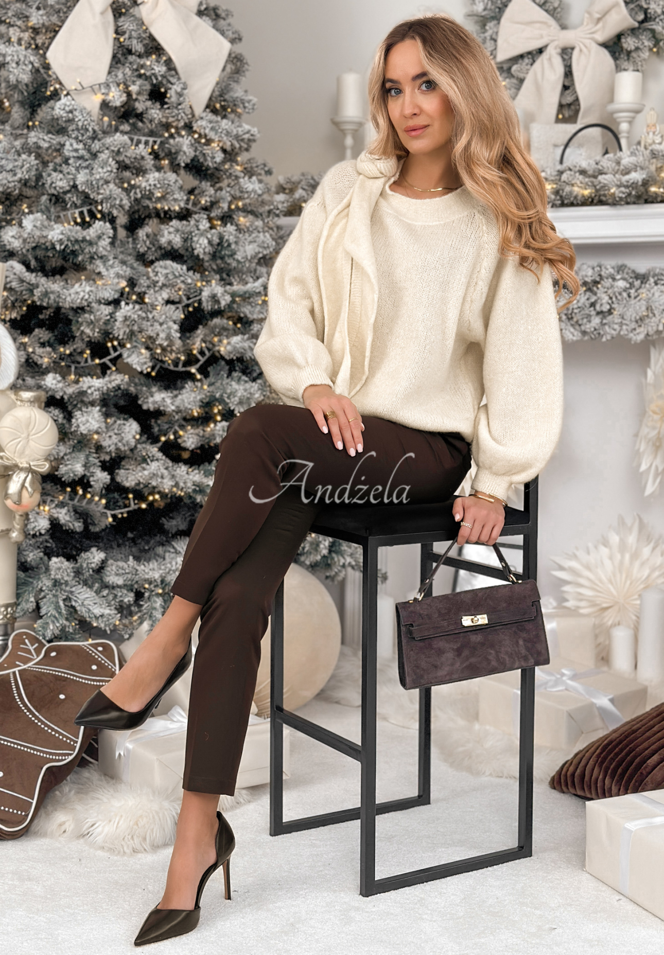 Soft sweater with wool and alpaca Arctic Village ecru